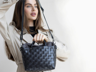 Dash Handbag Crossbody XS